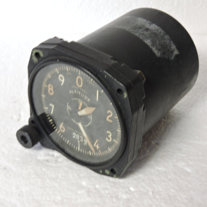 Altimeter, Sensitive, AN-5761-1, 35,000 ft, US Navy WWII TBM Avenger