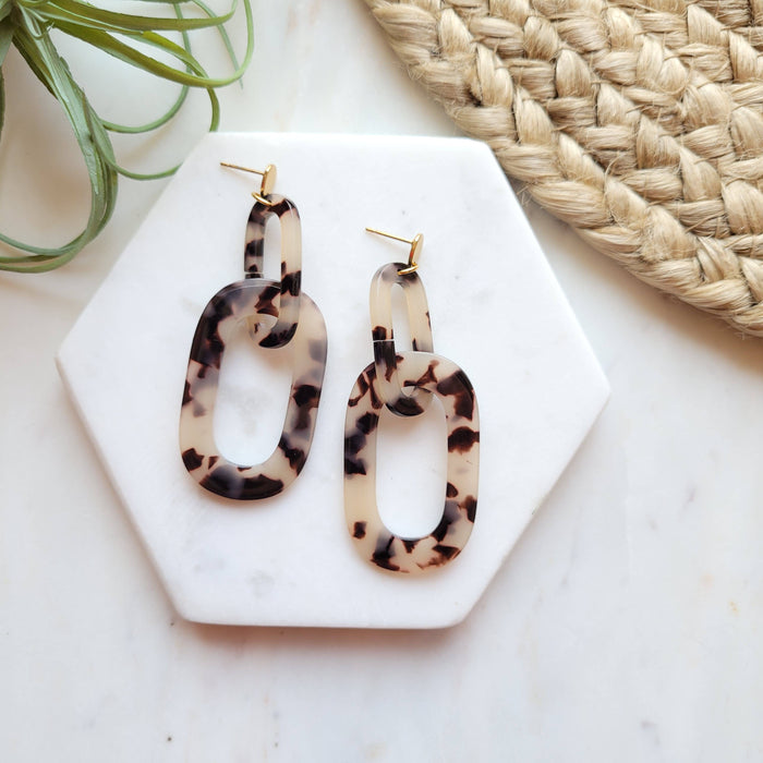 Chrissy / Acrylic Link with 18k gold Stainless Steel Posts