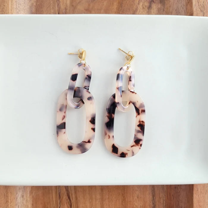 Chrissy / Acrylic Link with 18k gold Stainless Steel Posts