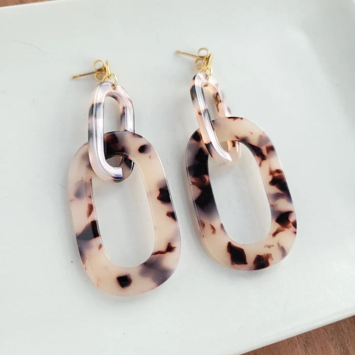 Chrissy / Acrylic Link with 18k gold Stainless Steel Posts