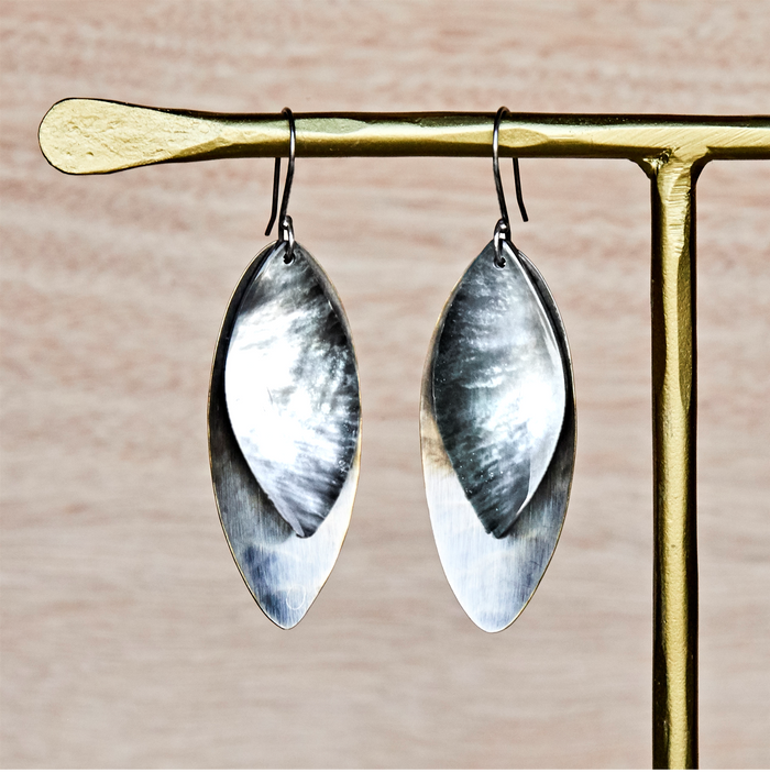 DONA EARRING