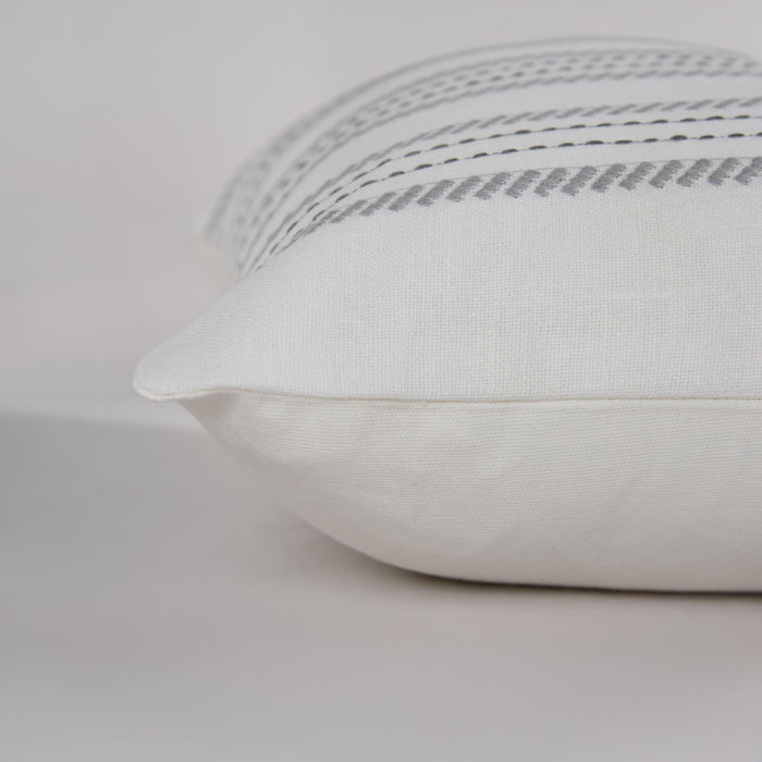 KAMPER WHITE STRIPE MODERN CRAFT THROW PILLOW