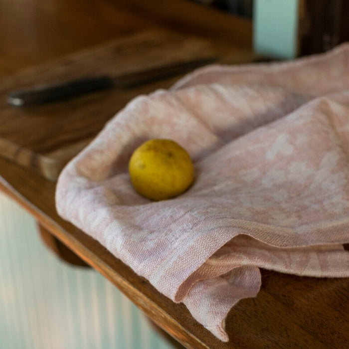 Lapuan Kankurit Niitty Tea Towel, White/Rose