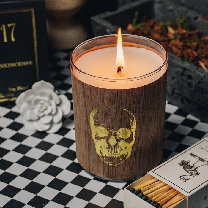 No. 17 Gold Skull Frankincense Wood Candle