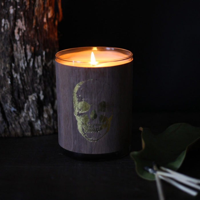 No. 17 Gold Skull Frankincense Wood Candle