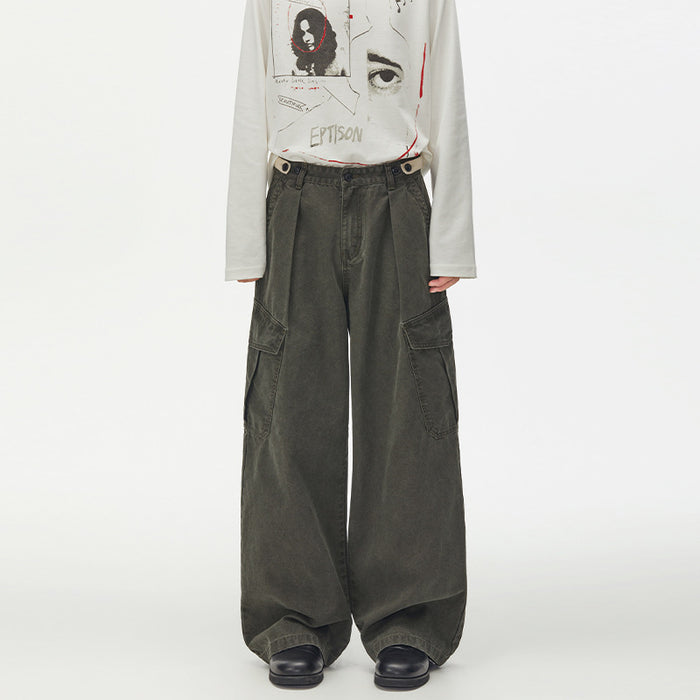 Men's wide-leg pleated cargo pants in washed army green with oversized thigh flap pockets